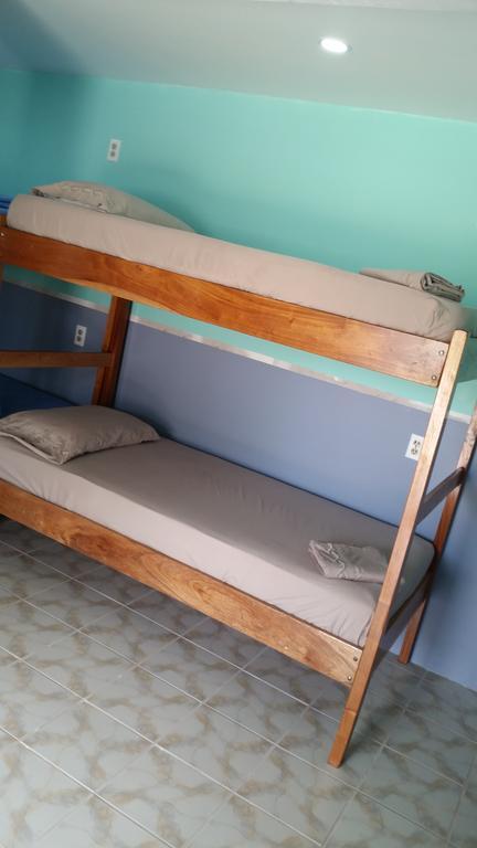 Go Slow Guesthouse Caye Caulker Bagian luar foto